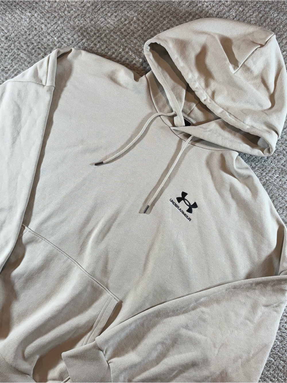 Under Armour Men’s M Heavy Duty Oversized Light Cream Skateboard Hoodie
